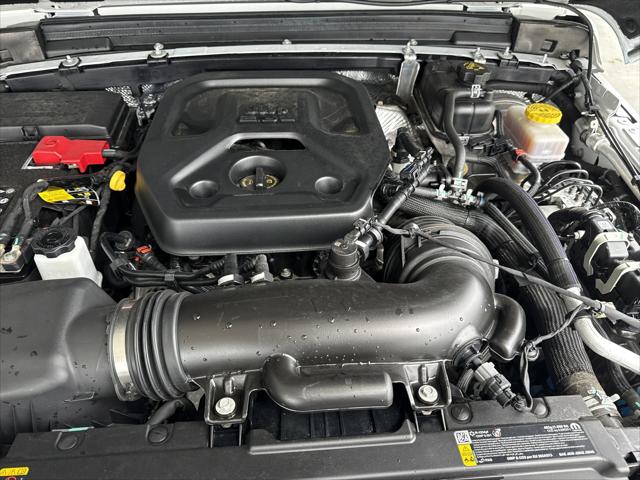 2025 Jeep Wrangler 4-Door Summit 4x4