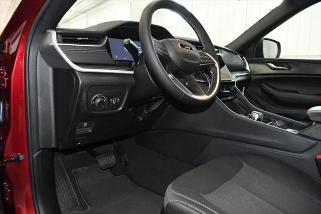 2026 Jeep Grand Cherokee L Altitude 4x4