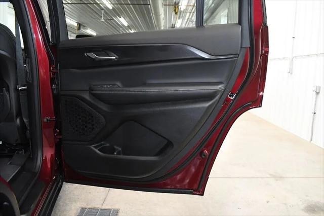 2026 Jeep Grand Cherokee L Altitude 4x4