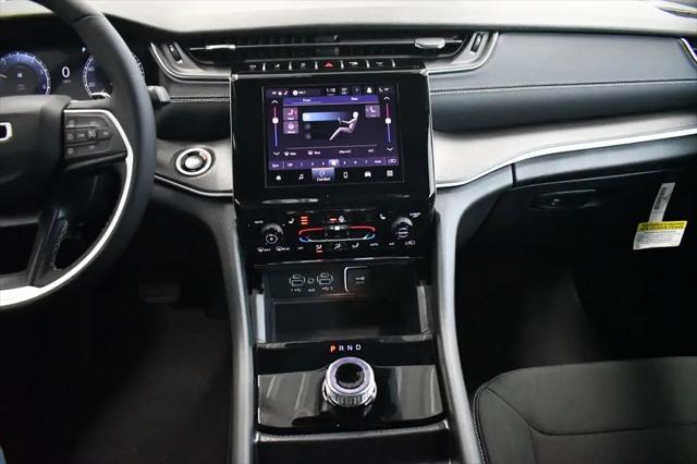 2026 Jeep Grand Cherokee L Altitude 4x4