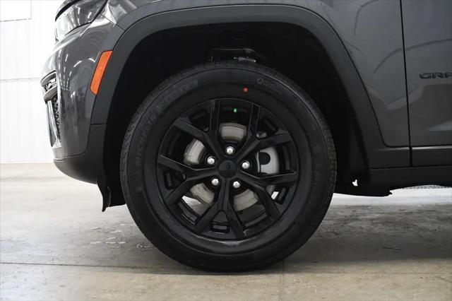 2026 Jeep Grand Cherokee Altitude 4x4