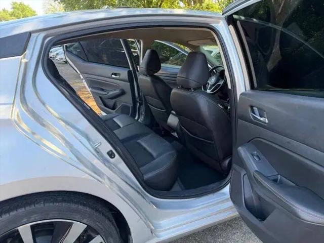 2020 Nissan Altima SR FWD