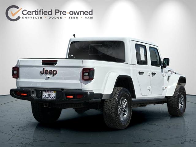 2024 Jeep Gladiator Sport