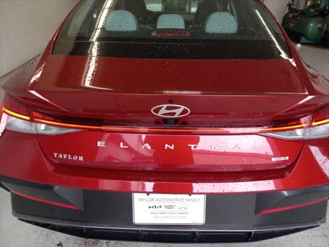 2025 Hyundai Elantra Hybrid Limited