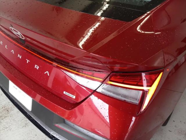 2025 Hyundai Elantra Hybrid Limited