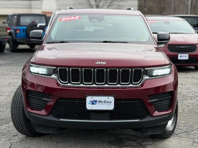 2022 Jeep Grand Cherokee Laredo 4x4