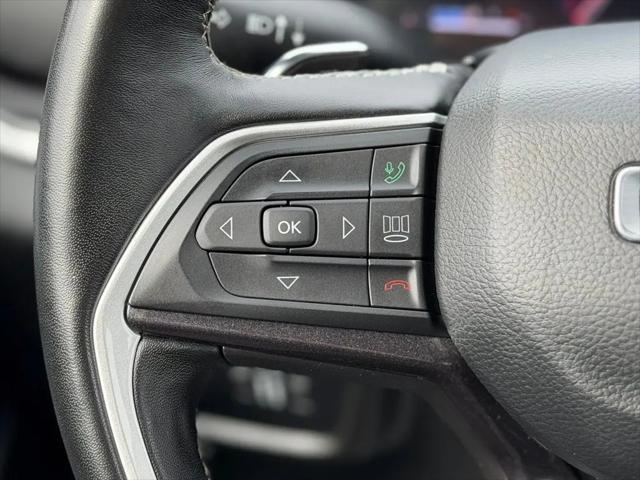 2022 Jeep Grand Cherokee Laredo 4x4