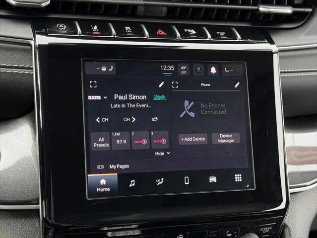 2022 Jeep Grand Cherokee Laredo 4x4