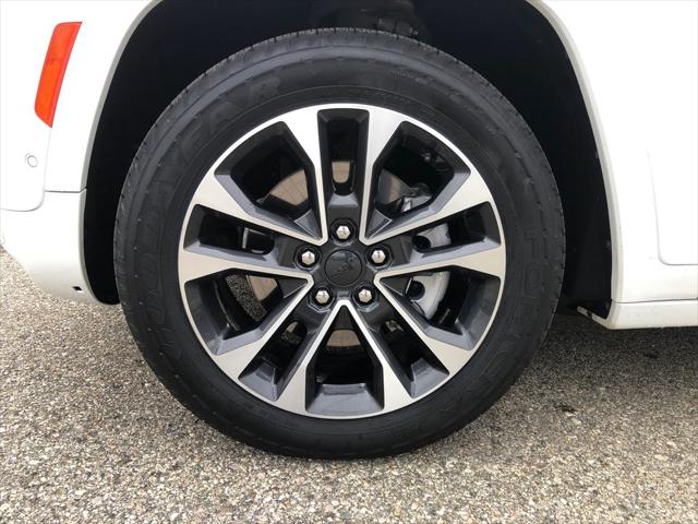 2022 Jeep Grand Cherokee L Overland 4x4