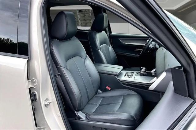 2024 Mazda X-90 3.3 Turbo Preferred Plus