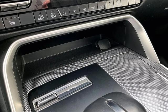 2024 Mazda X-90 3.3 Turbo Preferred Plus