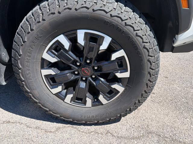 2022 Nissan Frontier Crew Cab PRO-4X 4x4 2022 Nissan Frontier Crew Cab PRO-4X 4x4