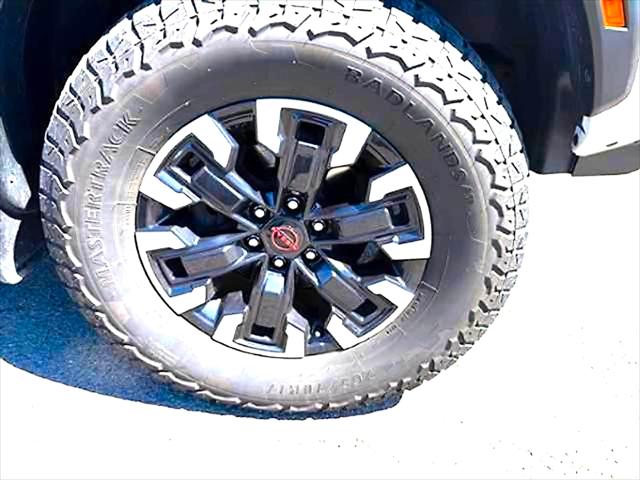 2022 Nissan Frontier Crew Cab PRO-4X 4x4