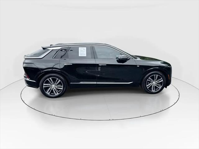 2026 Cadillac iQ Luxury AWD