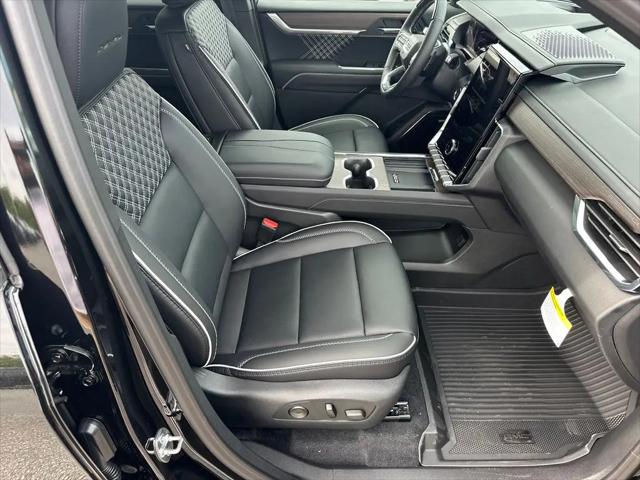 2026 GMC Acadia Denali FWD