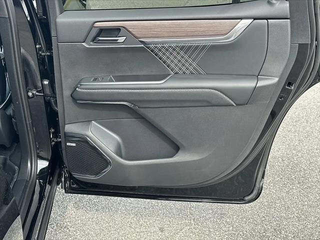 2026 GMC Acadia Denali FWD