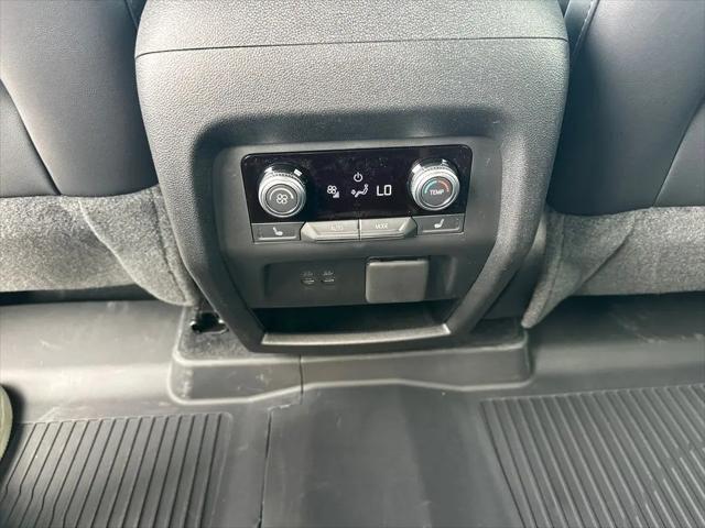 2026 GMC Acadia Denali FWD