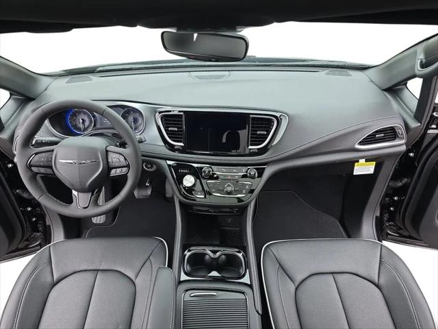 2026 Chrysler Pacifica Limited AWD