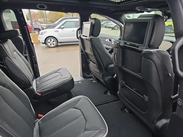 2026 Chrysler Pacifica Limited AWD