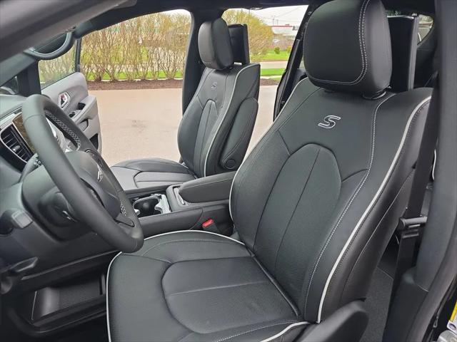 2026 Chrysler Pacifica Limited AWD