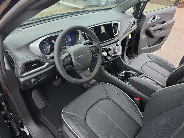 2026 Chrysler Pacifica Limited AWD