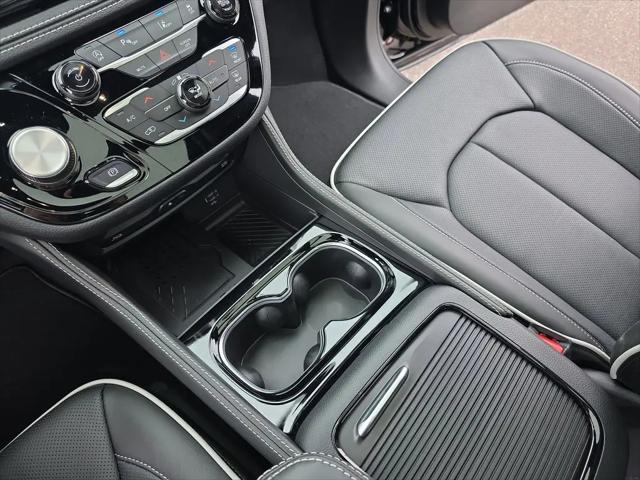 2026 Chrysler Pacifica Limited AWD