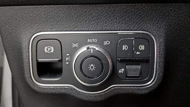 2025 Mercedes-Benz GLB 4MATIC