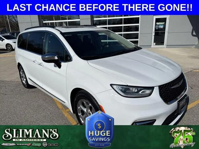 2023 Chrysler Pacifica Limited for sale in Amherst, OH