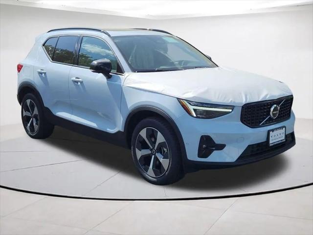 2026 Volvo XC40 Plus, B5 AWD Gas (mild hybrid), Dark for sale in Falls Church, VA