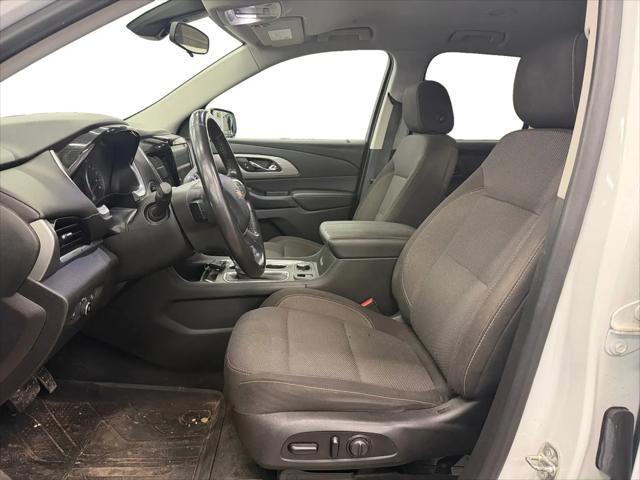 2020 Chevrolet Traverse AWD LT Cloth