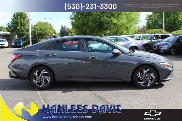 2025 Hyundai Elantra Hybrid Limited