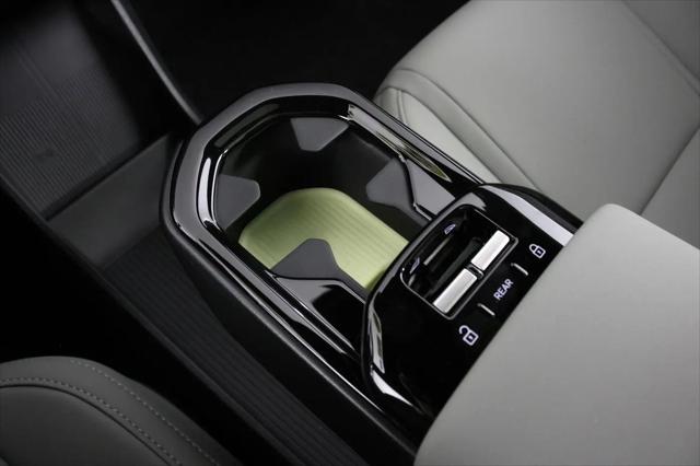 2026 Volvo EX30 Plus Twin Motor Performance, Fully electric
