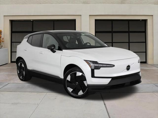2026 Volvo EX30 Plus Twin Motor Performance, Fully electric
