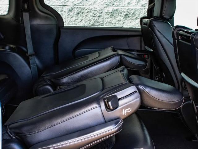 2022 Chrysler Pacifica Hybrid Touring L