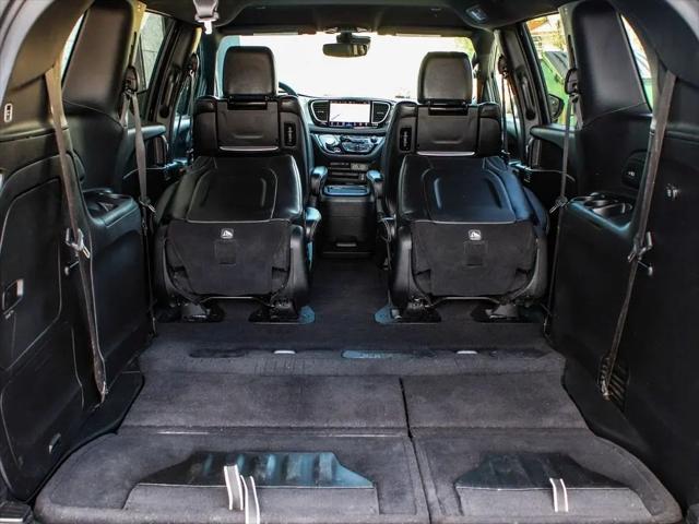 2022 Chrysler Pacifica Hybrid Touring L