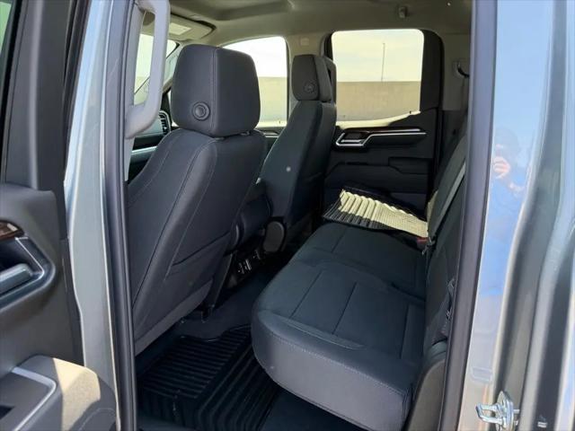 2026 GMC Sierra 1500 Double Cab, Standard Bed, SLE, RWD