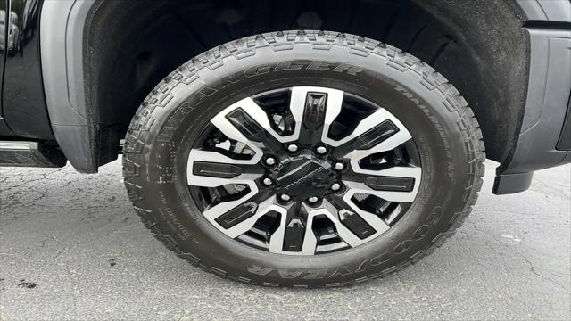 2026 GMC Sierra 2500HD Crew Cab, Standard Bed, Denali Ultimate, 4WD