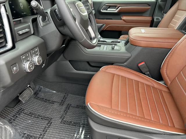 2026 GMC Sierra 2500HD Crew Cab, Standard Bed, Denali Ultimate, 4WD