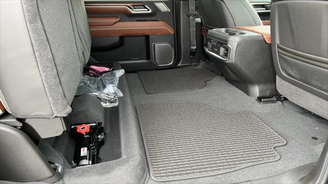 2026 GMC Sierra 2500HD Crew Cab, Standard Bed, Denali Ultimate, 4WD