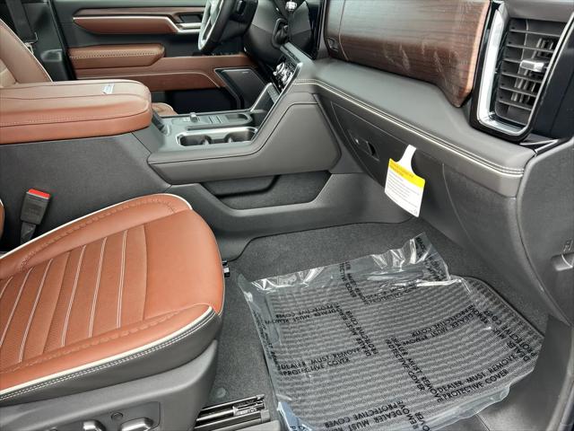 2026 GMC Sierra 2500HD Crew Cab, Standard Bed, Denali Ultimate, 4WD