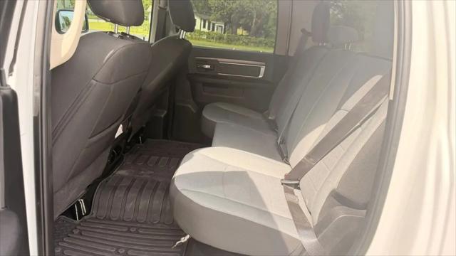 2023 Ram 1500 Classic SLT Crew Cab 4x4 5'7" Box