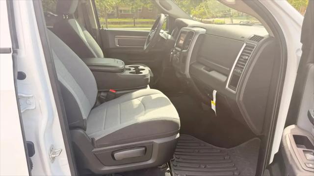 2023 Ram 1500 Classic SLT Crew Cab 4x4 5'7" Box