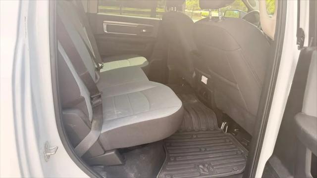 2023 Ram 1500 Classic SLT Crew Cab 4x4 5'7" Box