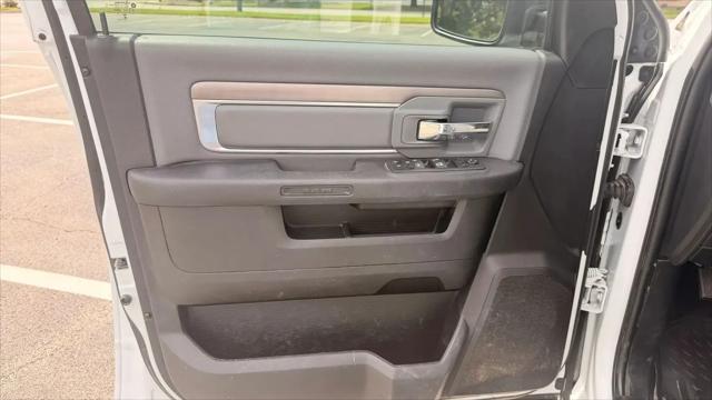 2023 Ram 1500 Classic SLT Crew Cab 4x4 5'7" Box