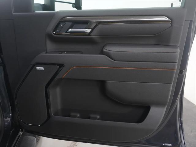 2025 GMC Sierra 2500HD Crew Cab, Standard Bed, AT4, 4WD