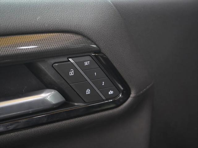 2025 GMC Sierra 2500HD Crew Cab, Standard Bed, AT4, 4WD