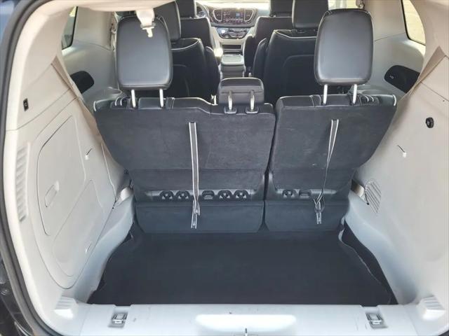 2023 Chrysler Pacifica Hybrid Limited