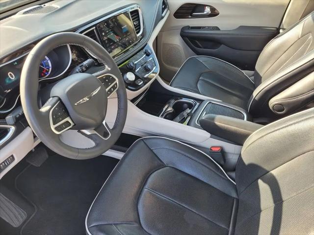 2023 Chrysler Pacifica Hybrid Limited