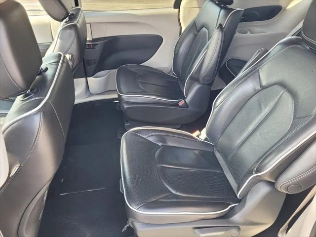 2023 Chrysler Pacifica Hybrid Limited