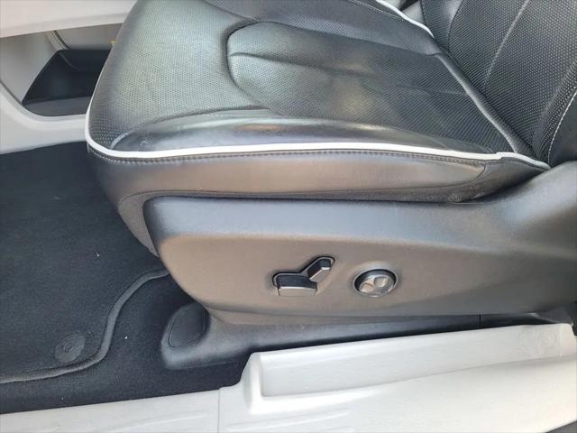 2023 Chrysler Pacifica Hybrid Limited